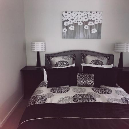 Modern Self Contained Apartment In Riverhead Екстер'єр фото