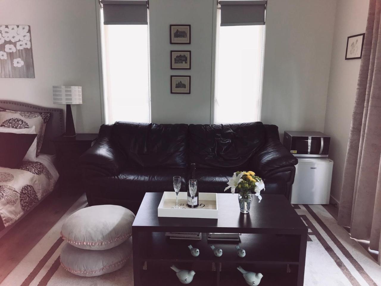 Modern Self Contained Apartment In Riverhead Екстер'єр фото
